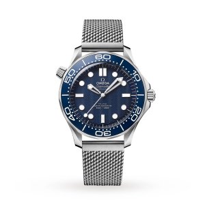 Omega James Bond 007 60e anniversaire Seamaster Diver 300m Co-Axial Master Chronometre 42 mm O21030422003002