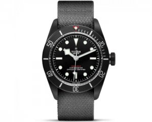 Réplique Tudor Heritage Black Bay Dark montre 41 mm M79230DK-0006