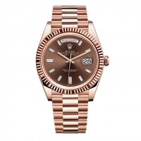 Rolex Day-Date 40 Chocolate Baguette Diamante Dial 18K Eveor rose Automatique