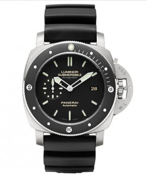 Réplique Panerai Luminor Submersible 1950 3 Days Amagnetique Titane PAM00389